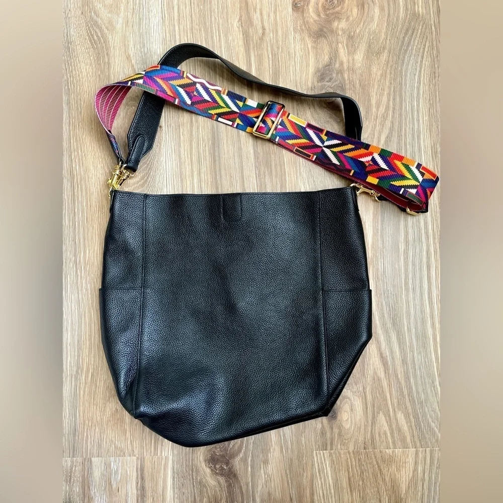 Fashionable Women's Lychee Patterned Design Large Capacity leather Handbag.